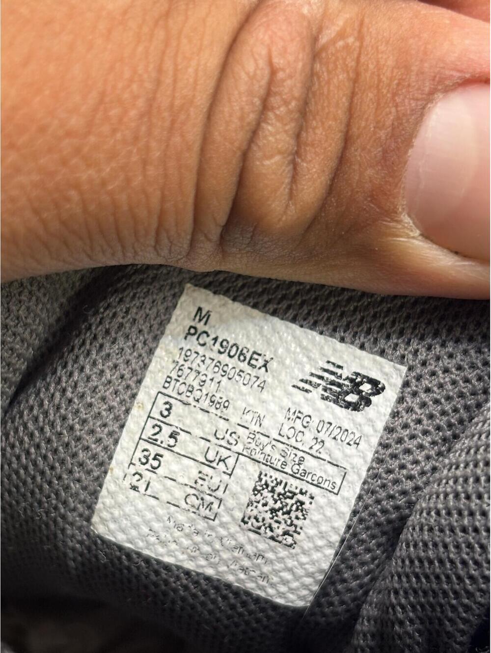 New balance 1906r phantom black GS - Picture 6 of 6